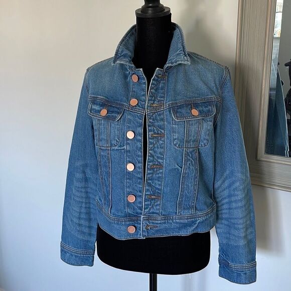 1901 NWOT Crop Denim Jacket ~ Weekend Wash ~ SMALL - Picture 2 of 7